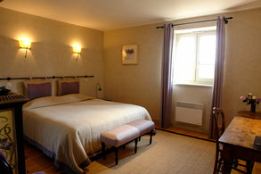 chambre Bourgogne 70€ 2 personnes, 55€ 1 personne