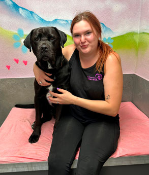 Hundehort Rudel-Treff im Team Valentina Müller Tierpflegerin EFZ, Berufsbildnerin