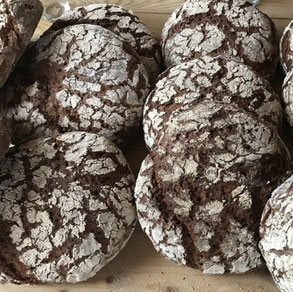 Roggensauerteigbrot im Holzofen Helga Graef Kurse