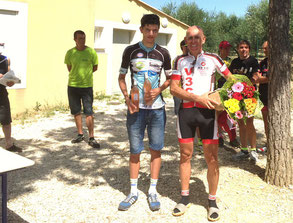 Le podium des "3": le 3ème est déjà parti avec ses "litrons"...