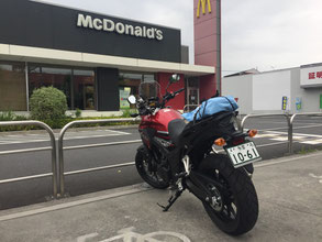 秩父マック　後ろ姿の400X　ちょっとなぁ