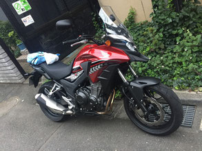 400X　フロントマスクかっこいい、後ろは？