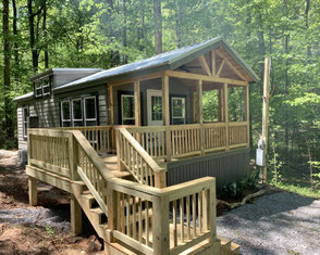 Natures Cove Tiny Cabin B, 1 Bedroom w/Loft, 1 Bath, Sleeps 4
