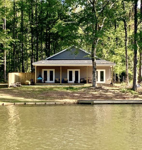 Creekside Cottage, 3 Bed 2 Bath, Sleeps 8
