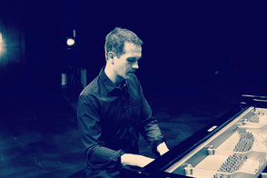 chanteurs musiciens pour mariage, chanteuse & pianiste, orchestre événementiel, groupe de musique pop jazz pour cocktail vin d'honneur soirée lounge • La Roche sur Yon • Noirmoutier • Saint Jean de Monts • Notre Dame de Monts • Les Sables d’Olonne  Vendée