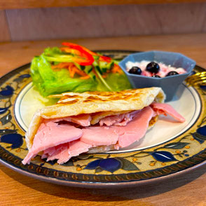 新潟県長岡市コインランドリー付きの小さな喫茶店「Yoriito」