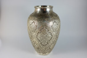 Vase in Silber und feiner Gravur, Isfahan, Persien 