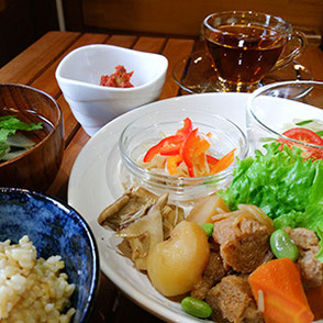 玄米ランチセット(週替わり)- Brown Rice Lunch Set (changes weekly) -