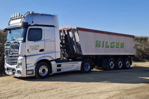 Hilgen Bus Lkw Busfahrt Erdarbeiten Transport Sand Tieflader Reise Bau Hilgen Bus Lkw Busfahrt Erdarbeiten Transport Sand Reiseverkehr Busfahrt Bustour Linienverkehr Bus Transport Reise Urlaub Lkw Sand Mutterboden Füllsand Auskoffern Baggerarbeiten Bauste