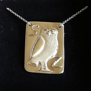 Collier avec pendentif sur-mesure en argent 925 représentant le logo de la marque de sellerie d'art l'Atelier Shazak