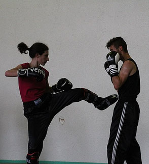 Coup de pied de face Full-Contact