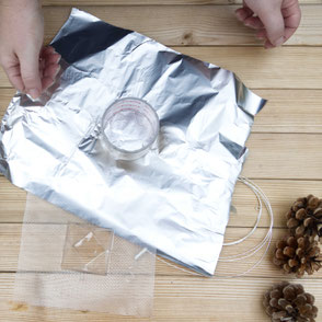 DIY Floating Pine Cone Concrete Tutorial With Aluminium Foil by PASiNGA