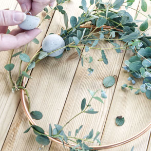 Summer Wreath Diy with Concrete Half Moon Ornaments and Copper by PASiNGA