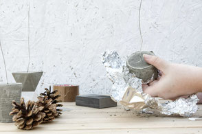 Unwrapping concrete from an aluminium mould by PASiNGA