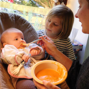 Baby Ernährung, mein Baby isst nicht, Spucken, Blähungen