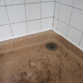 Remplacement Changement joint sanitaire silicone dans salle de bain ou cuisine à Grenoble