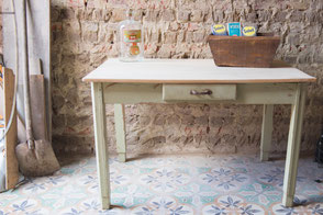 Tisch Küchentisch Vintage Antik Furniture Mülheim an der Ruhr Brocante Echtholz Grau Holz Alt Esstisch Möbel Ruhrgebiet Shabby Chic Landhaus Stil 