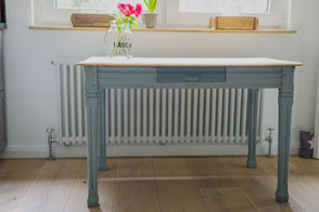 Tisch Küchentisch Vintage Antik Furniture Mülheim an der Ruhr Brocante Echtholz Grau Holz Alt Esstisch Möbel Ruhrgebiet Shabby Chic Landhaus Stil 