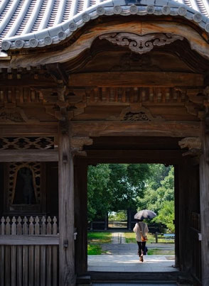 Un temple japonais dans une ambiance calme