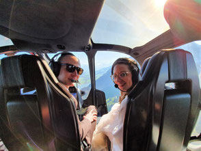 Helikopterflug Zentralschweiz, AS 350 B2 Ecureuil, Hochzeitsflug, Helikopterrundflug, Alpenrundflug, Gletscherlandung