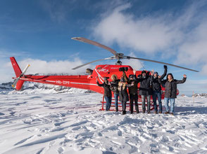 Helikopterflug Zentralschweiz, HB-ZPF, AS 350 B2 Ecureuil, Firmenausflug, Alpenrundflug mit Gletscherlandung, Helikopterflug,  Gletscherflug, Gletscherapéro, Petersgrat