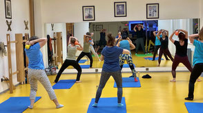 Kettlebell Fitness Training in der Gruppe