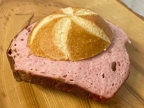 3erlei Grill- und Pfannenkäse verpackt präsentiert