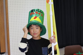 2016帽子部門教育長賞３，４年生写真