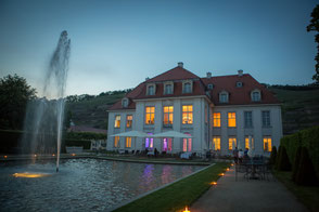 Hochzeit Schloss Wackerarth, Hochzeitsfotograf Radebeul, Hochzeitsfotos Schloss Wackerbarth, Heiraten Schloss Wackerbarth, Hochzeit Wackerbarth Radebeul, Heiraten auf Schloss Wackerbarth, Hochzeitsfotografin Radebeul, Hochzeitsfotos Radebeul