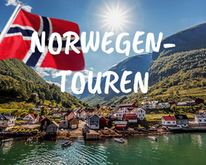 Norwegenflagge vor Lofoten Norwegen Touren 2025