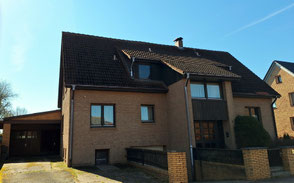 Wohnhaus mit Halle auf über 1.000 m² Eigentumsgrundstück - PWI 9515