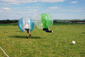 Junggesellenabschied Gießen Bubble Soccer mieten Bubblesoccer Bubbleball Bubble Bälle Loopy Ball Verleih JGA