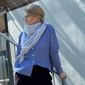 Kaschmir Triangle NETTY in Netzpatentmuster in Silvergrey