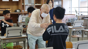 令和5年度・森小学校でお囃子指導の画像5