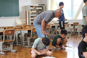 令和6年度・森小学校でお囃子指導の画像3
