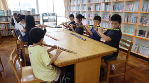令和7年度・森小学校でお囃子指導の画像10