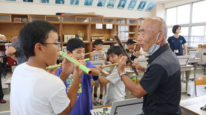 令和5年度・森小学校でお囃子指導の画像4