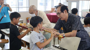 令和5年度・森小学校でお囃子指導の画像6