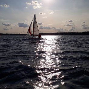 XCAT-Segeln zum Feierabend auf der Ostsee, Sierksdorf, Abendstimmung