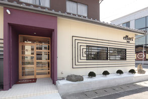 福岡県北九州市小倉北区にある美容室で設計（デザイン）と施工（工事）をさせて頂きました。弊社は福岡県の北九州市・福岡市・行橋市・中間市・小郡市、山口県の下関市・宇部市・山陽小野田市でクリニック・歯科医院・美容室・飲食店・その他の店舗の設計（デザイン）・施工（工事）をしています。effort hair in Kitakyushu-shi, Fukuoka-ken