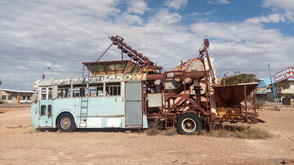 Un bus transformé en machine de tri pour l'opale