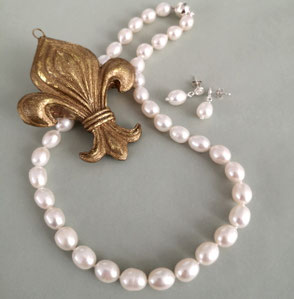 Perlenkette WHITE OVAL - geknotet mit Magnetverschluss aus Sterlingsilber; Perlenschmuck, Perlenkette, Perlenarmband
