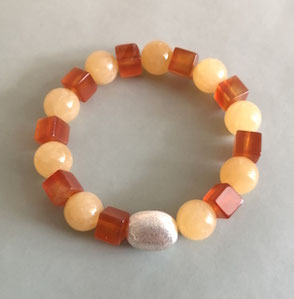 Armband CUBE Sunshine - Calcit und Carneolwürfel mit Silberolive; Süßwasserperlen, Perlenkette, Perlenarmband