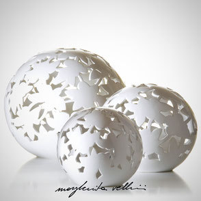 Sphere lamps PIZZO shiny white glaze. Margherita Vellini Ceramics Made in Italy Home Lighting Design 