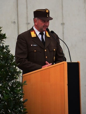 Landesfeuerwehrkommandant Landesbranddirektor Ing. Peter Hölzl