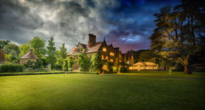 Hotel am Abend