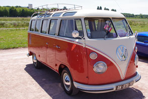 Remise en état Combi Volkswagen T3 ou T4 dans les règles de l'art, travail aux finitions très soignées à Ingrandes le Fresne sur Loire.