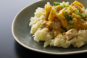 Mango-Hühnchen mit Blumenkohlreis