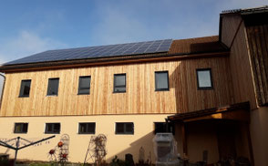 Hausverkleidungen aus Vollholz © CASA VARIO GmbH - Holzhäuser und Individuelles aus Holz 