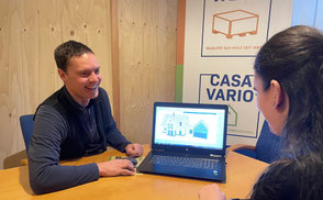 Beratung und Betreuung von Anfang an Zimmerer Josef Siller und Johannes Kirchner mit ihrem Team © CASA VARIO GmbH - Holzhäuser und Individuelles aus Holz 